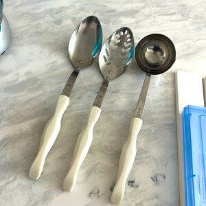 CUTCO COOKING UTENCIL SET